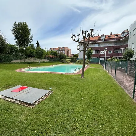 Garaje Y Piscina Comunitaria!