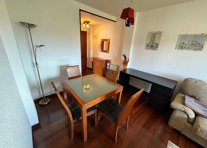 Garaje Y Piscina Comunitaria!