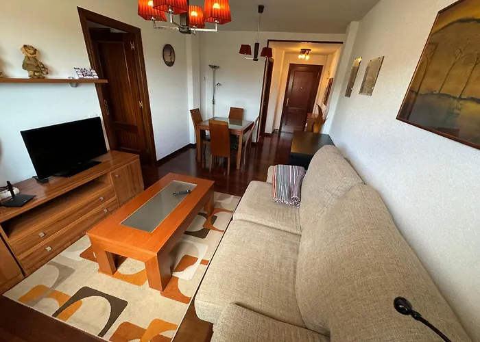 Garaje Y Piscina Comunitaria! Apartment Suances