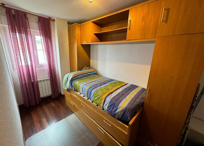 Garaje Y Piscina Comunitaria!