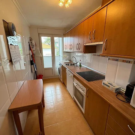 Garaje Y Piscina Comunitaria! Daire