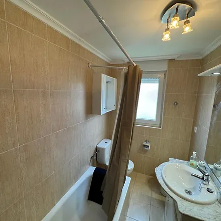 Garaje Y Piscina Comunitaria! Daire Suances